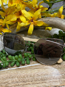 Sunglasses - Kuma Bar Detail Silver Reflective Frames
