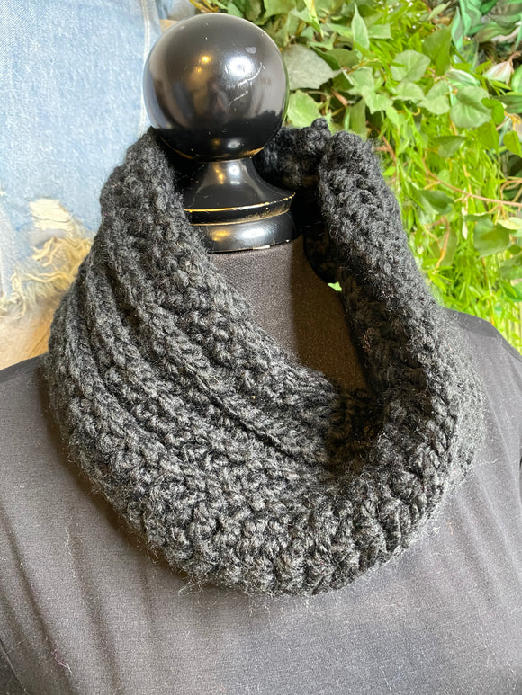 Blowout Sale - Winter Accessories Cable Knit Neck Warmer/Scarf in Black