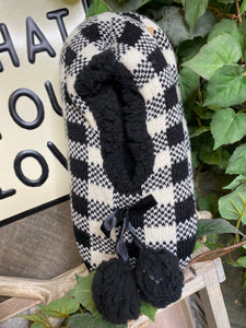 Self Care - Checkered Slippers in Black/White