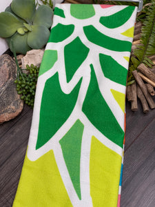 Giftware - Quick Dry Beach Towel in Green Pineapple Print